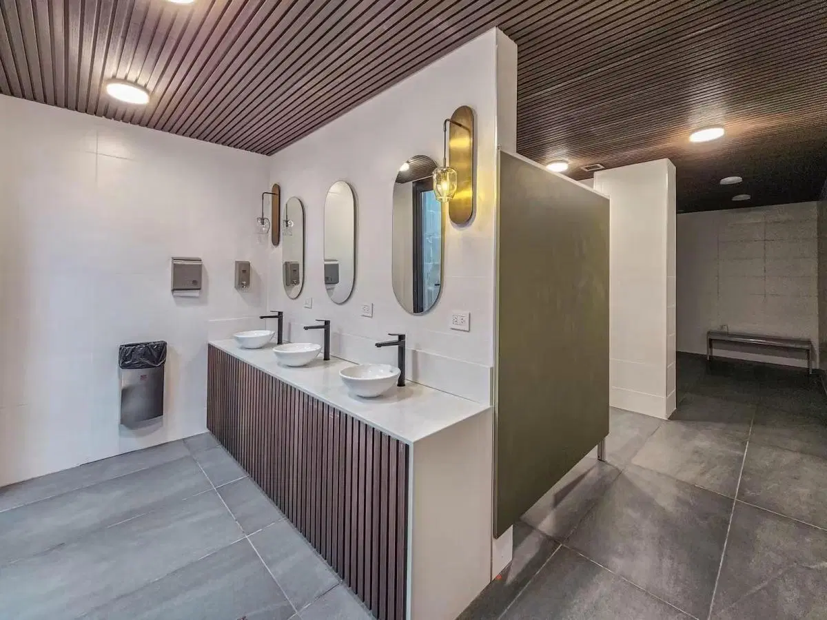 TERRENO DE 556M2 VENTA VISTA AL LAGO BARRO CERRADO FUNES 8