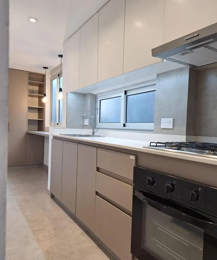 MODERNO DEPARTAMENTO DE PASILLO CON TERRAZA EXCLUSIVA -ALQUILER-BARRIO LOURDES-ROSARIO 3