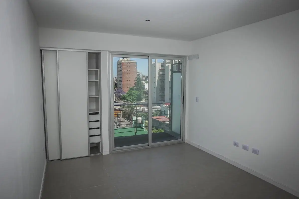MONOAMBIENTE VENTA SOLARIUM Y PARRILLERO REP. DE LA SEXTA ROSARIO 3