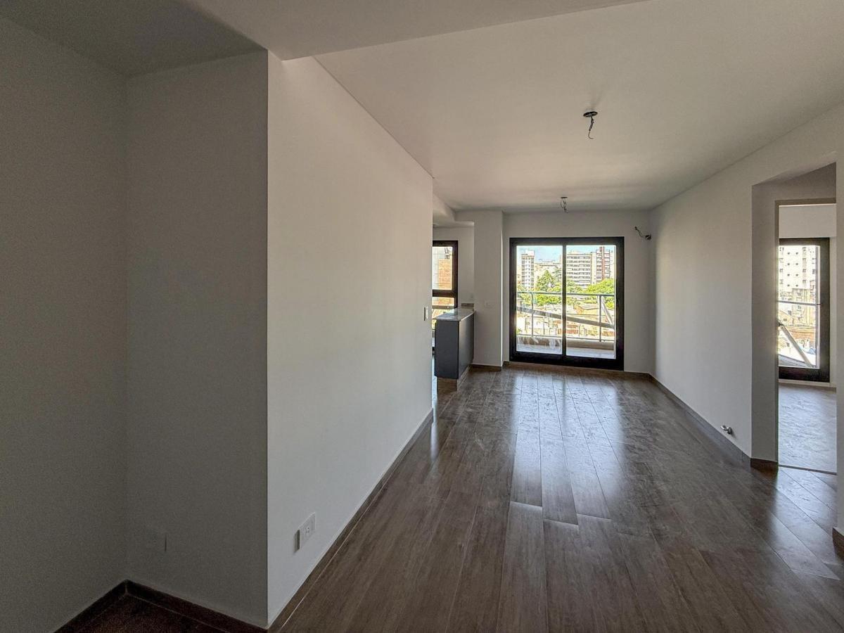 Foto de DEPARTAMENTO DE 2 DORMITORIOS VENTA BALCON ATERRAZADO ROSARIO ABASTO, imagen 2
