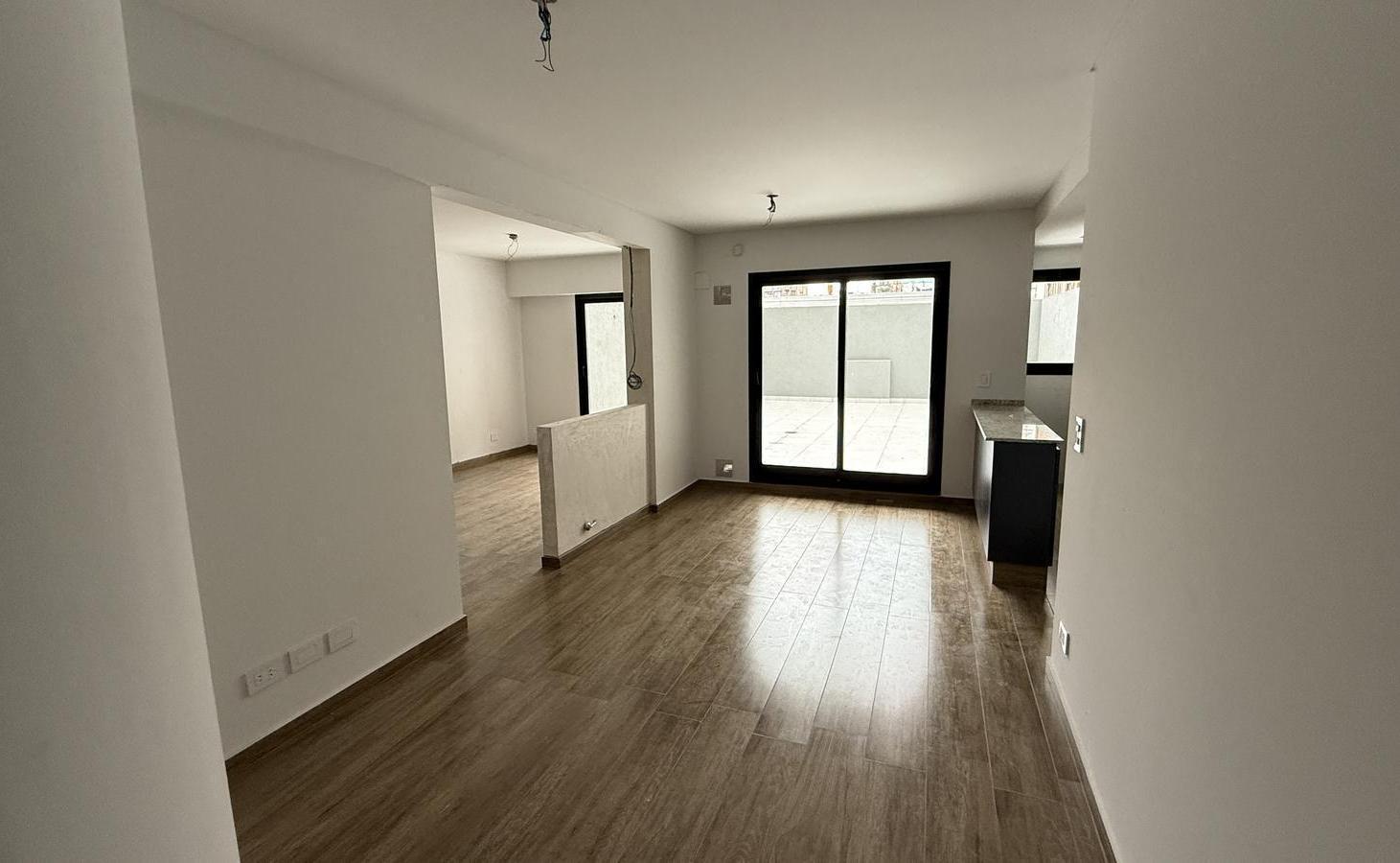 Foto de DEPARTAMENTO DE 1 DORMITORIO VENTA CONSTRUCCION RECIENTE ROSARIO ABASTO, imagen 2
