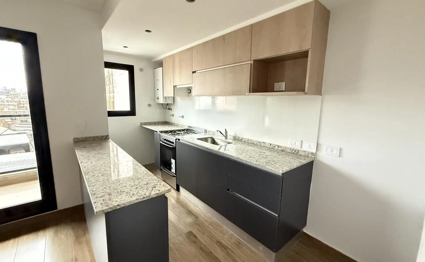 DEPARTAMENTO DE 1 DORMITORIO VENTA CONSTRUCCION RECIENTE ROSARIO ABASTO 4