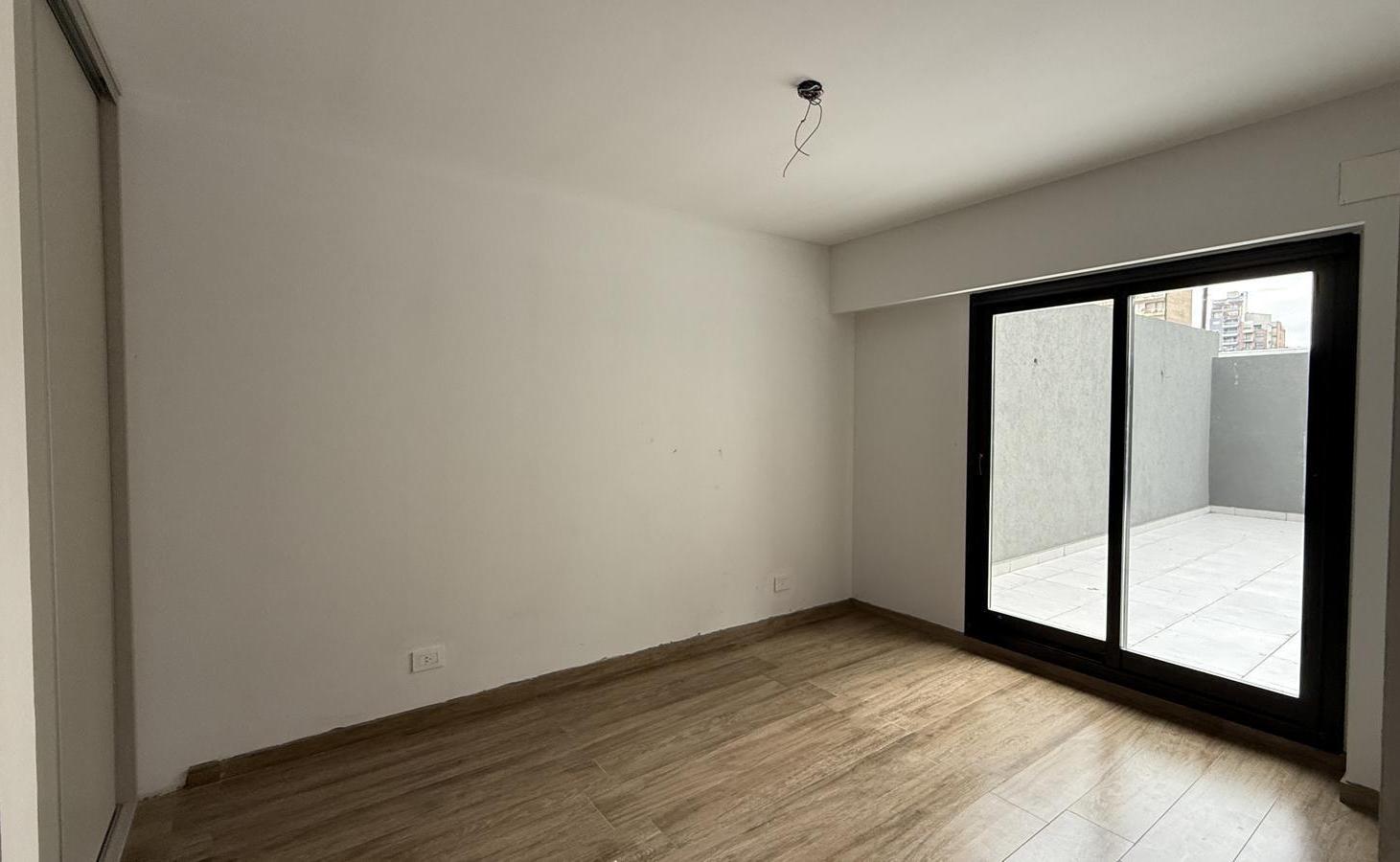 Foto de DEPARTAMENTO DE 1 DORMITORIO VENTA CONSTRUCCION RECIENTE ROSARIO ABASTO, imagen 3