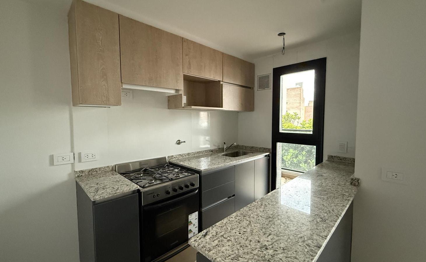 Foto de DEPARTAMENTO DE 1 DORMITORIO VENTA CONSTRUCCION RECIENTE ROSARIO ABASTO, imagen 5
