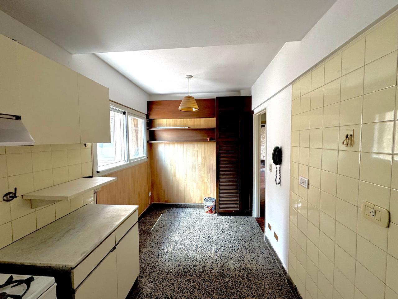 Foto de DEPARTAMENTO DE DOS DORMITORIOS VENTA BALCON ATERRAZADO CENTRO ROSARIO, imagen 4