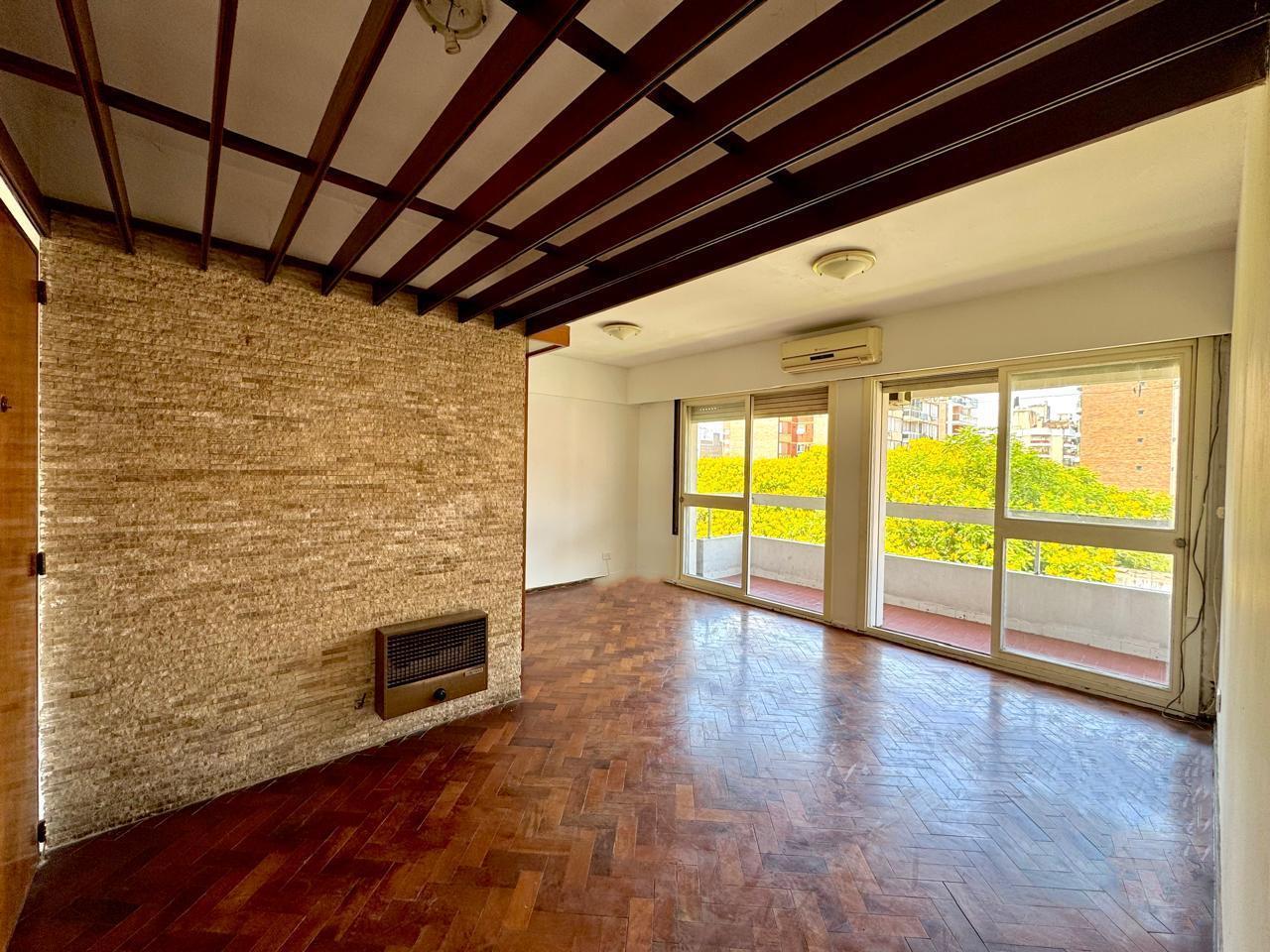 Foto de DEPARTAMENTO DE DOS DORMITORIOS VENTA BALCON ATERRAZADO CENTRO ROSARIO, imagen 1