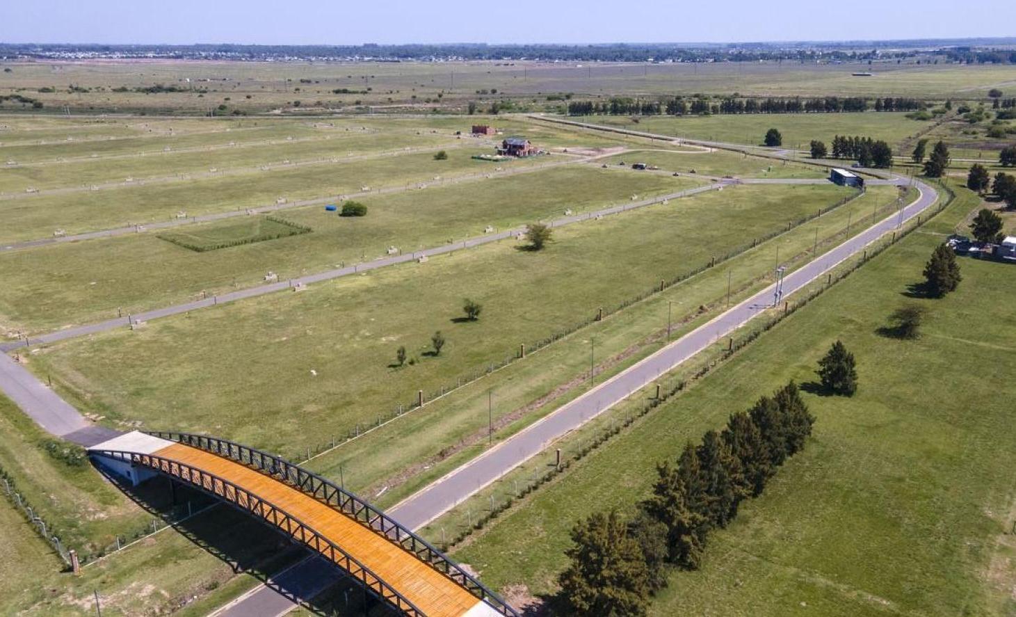Foto de LOTE DE 860M2 VENTA BARRIO CERRADO LOS PASOS 4 FIHSERTON ROSARIO, imagen 4