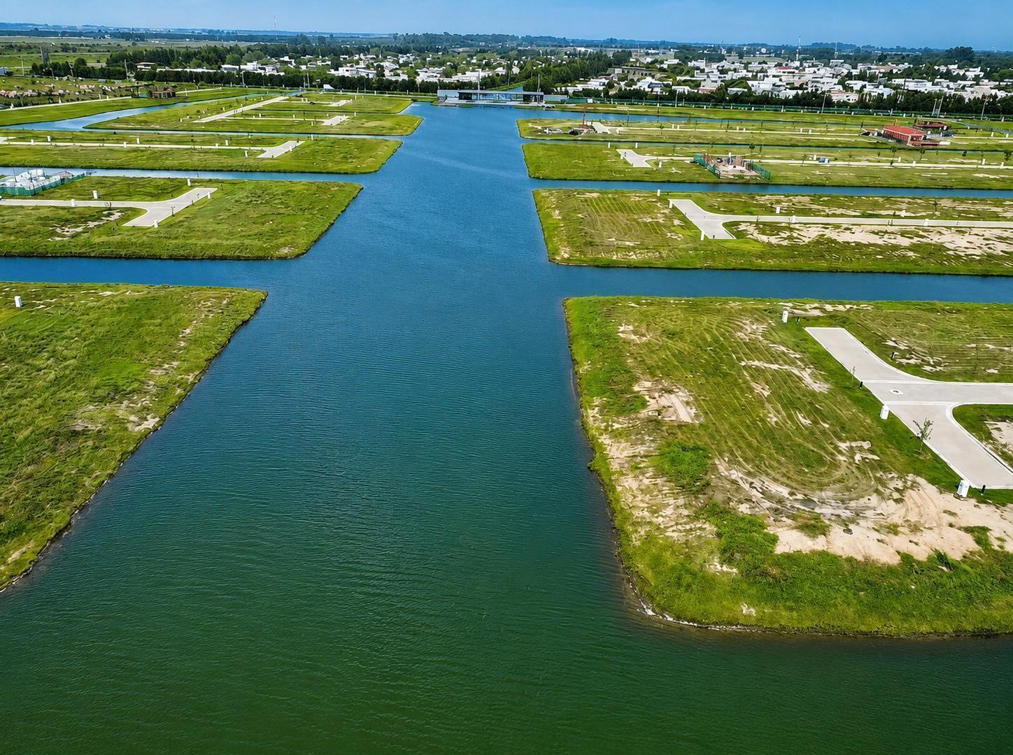 Foto de TERRENO DE 503M2 VENTA VISTA AL LAGO BARRO CERRADO FUNES, imagen 4