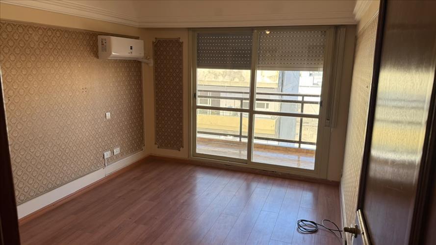 Foto de DEPARTAMENTO DE 4 DORMITORIOS VENTA PISO EXCLUSIVO CENTRO ROSARIO, imagen 2