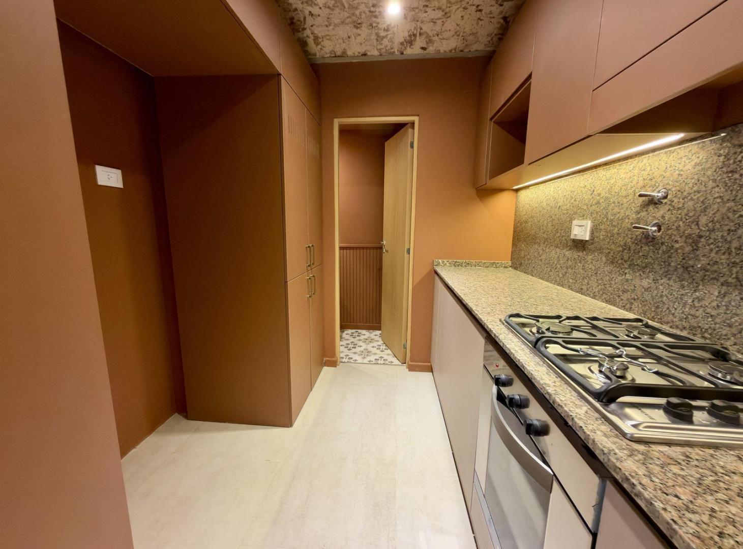 Foto de CASA DE PASILLO CON 3 DORMITORIOS VENTA PILETA EXCLUSIVA CENTRO ROSARIO, imagen 3