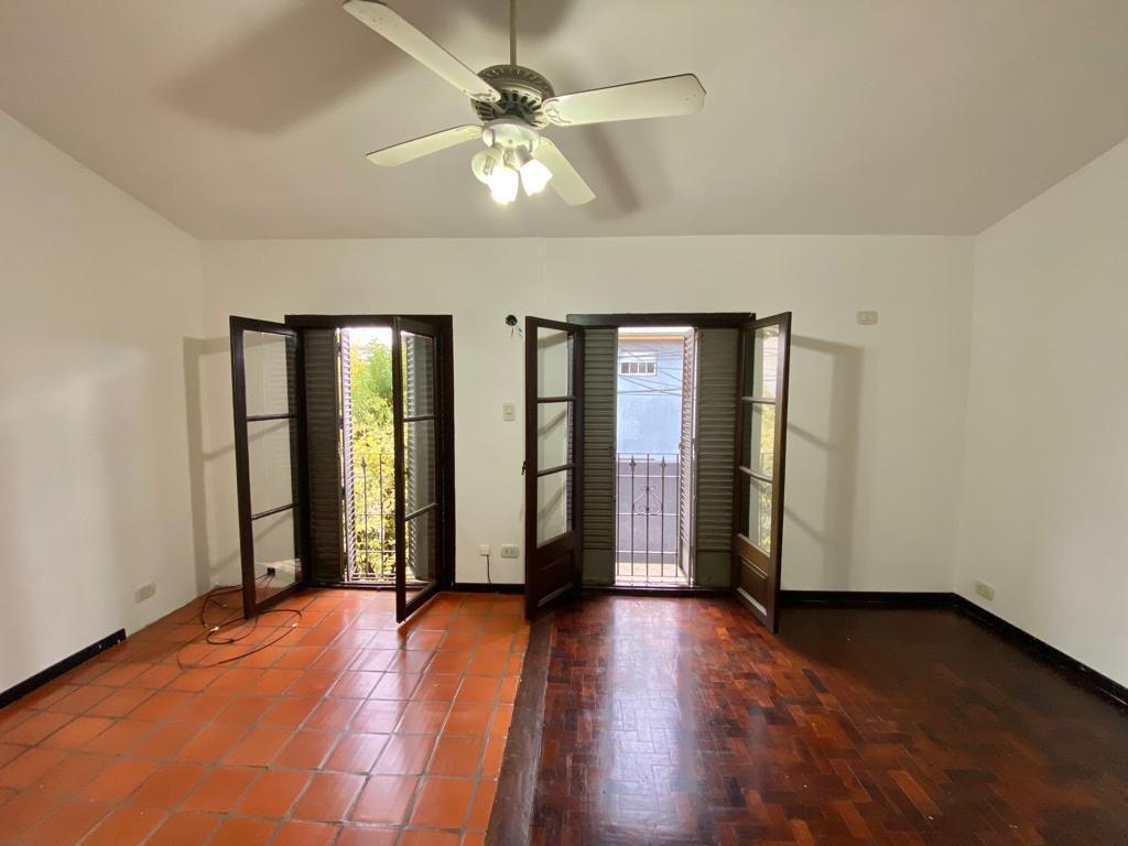 Venta/alquiler Casa. Barrio España y Hospitales. Rosario 3