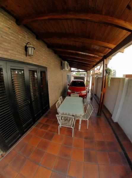 Venta Casa Saladillo Residencial. Rosario. 1