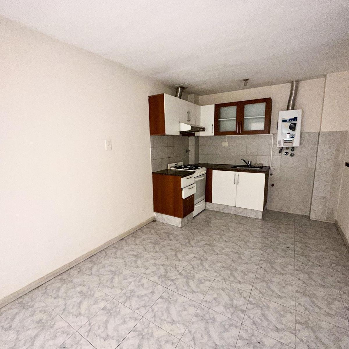 Foto de Venta Departamento dos dormitorios con patio. Pichincha - Rosario., imagen 4