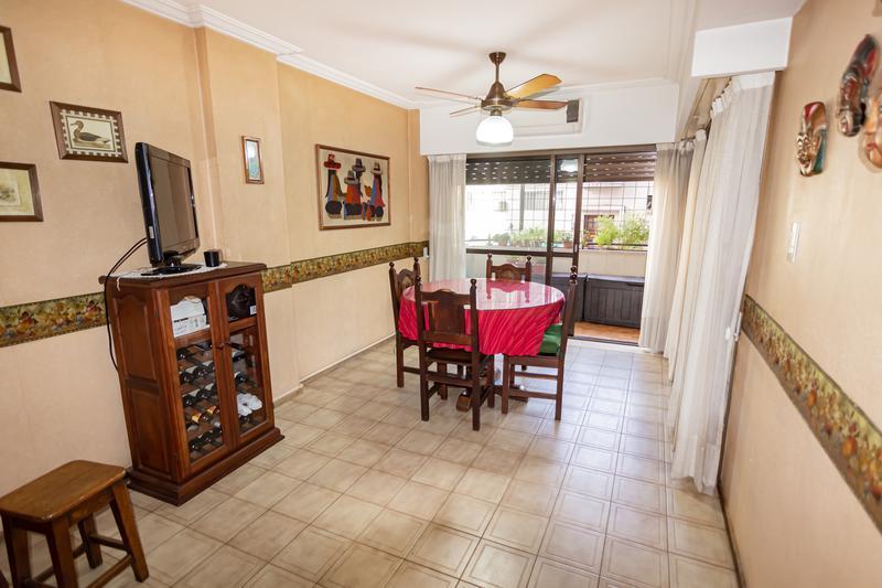 Venta Departamento Piso Exclusivo. Italia y Córdoba. Rosario. 2