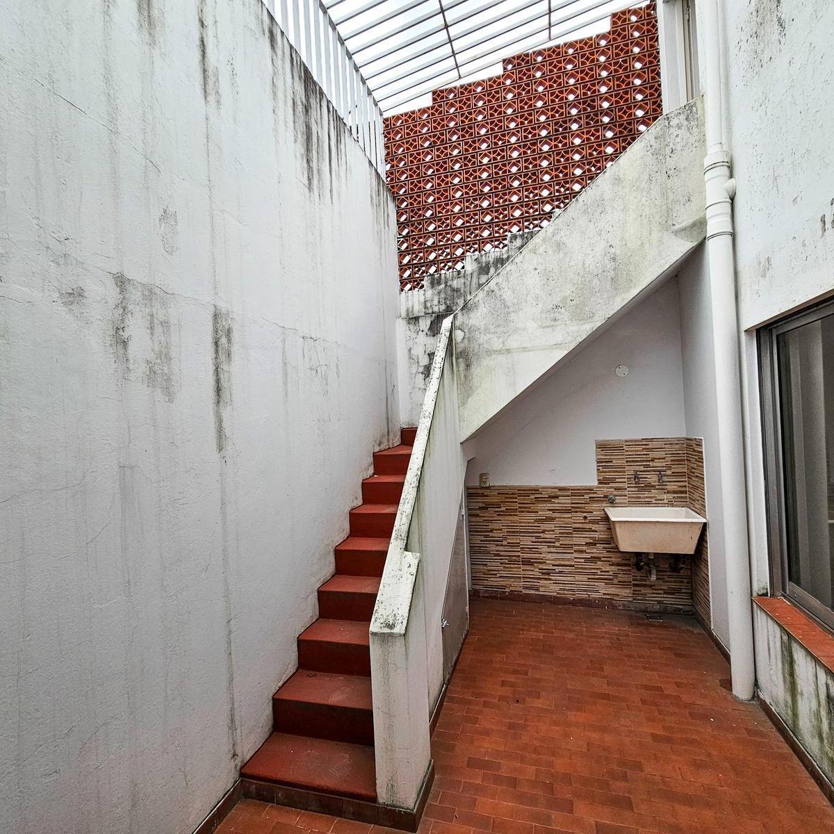Venta de Salón, Galpón y Vivienda en Zona Sur 4