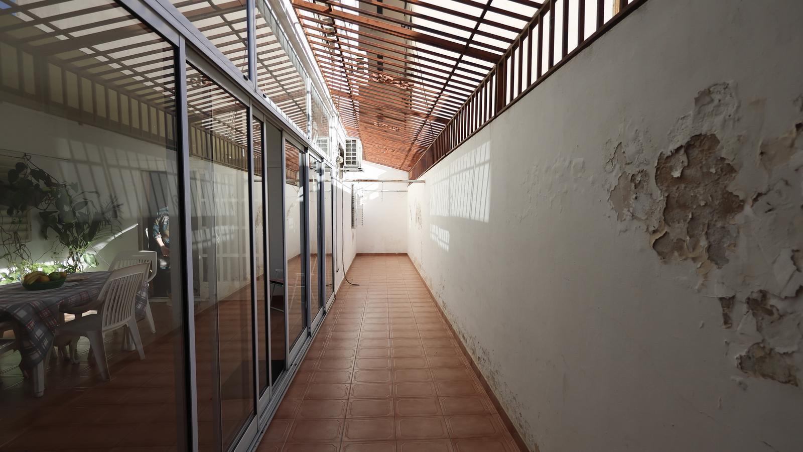 Venta Departamento tres dormitorios con balcón. España y Hospitales.