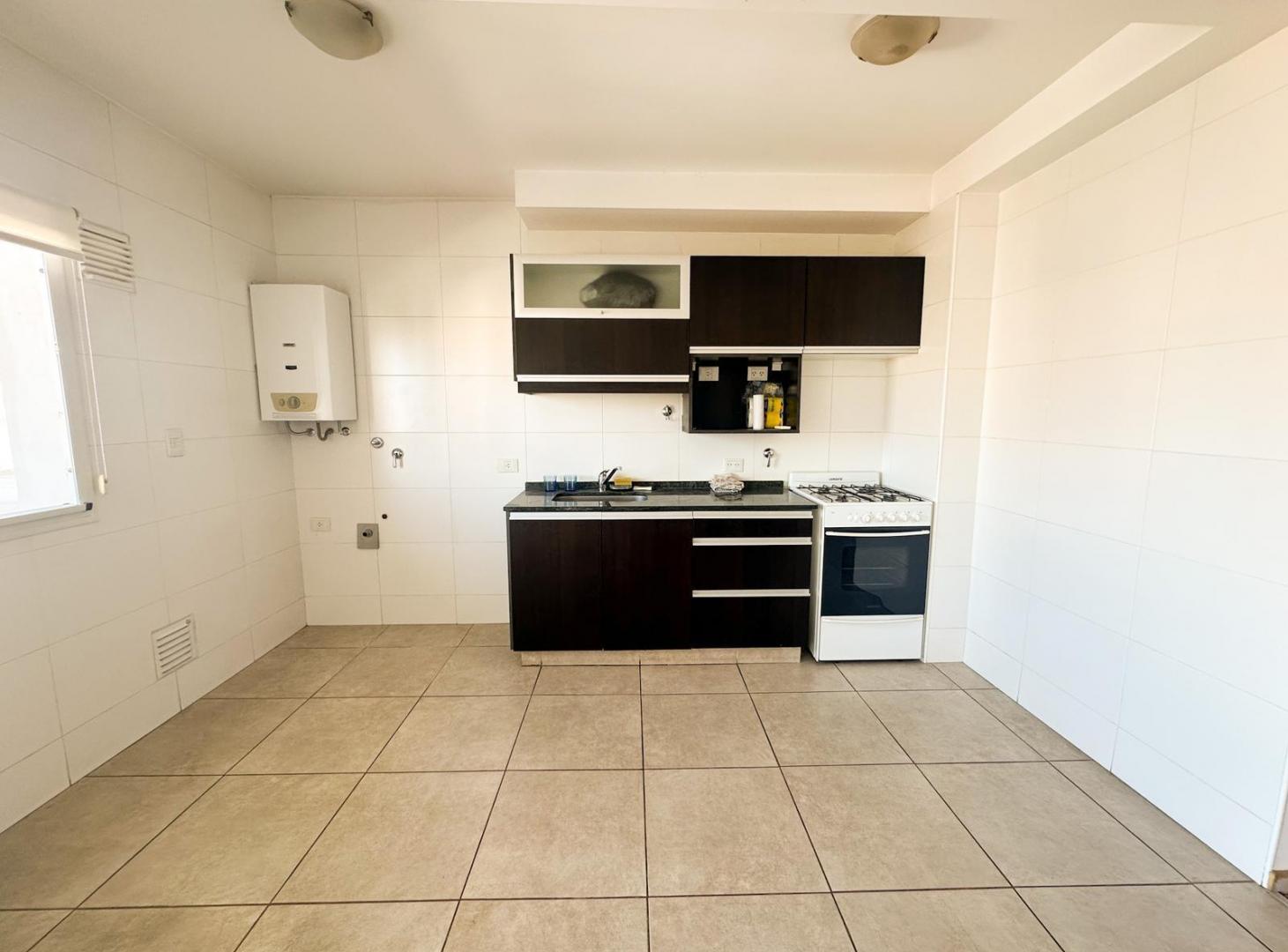 Venta Departamento con amenities. JuanManuel de Rosas al 1900