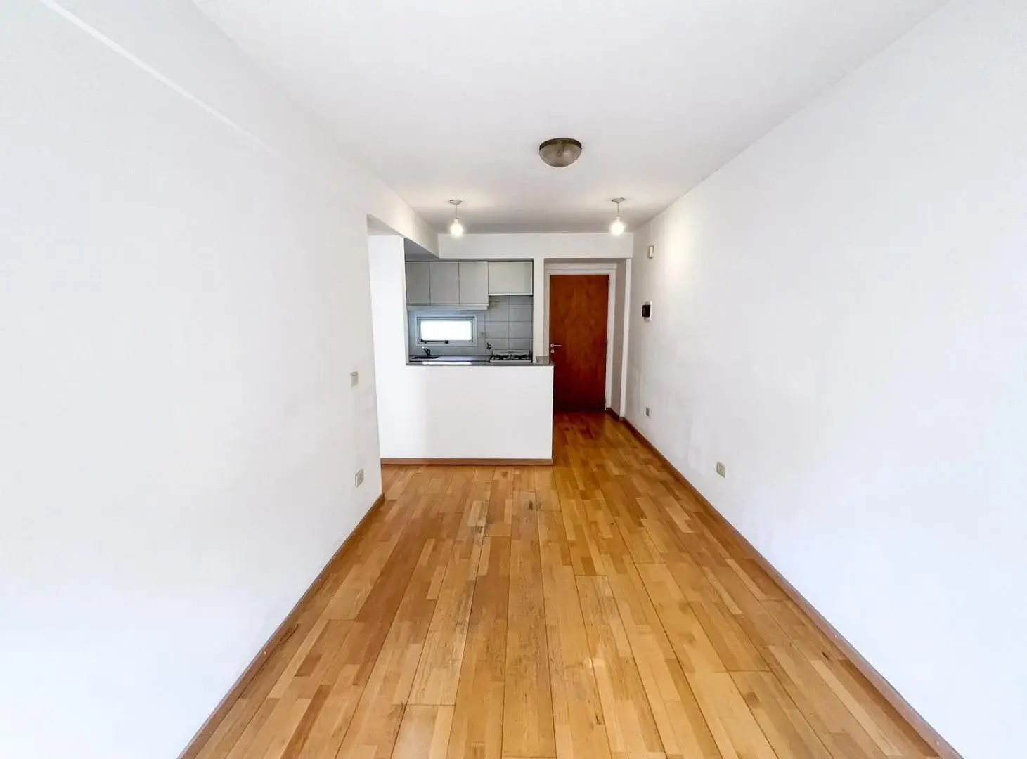 Alquiler Departamento un dormitorio. España al 300 - Zona Centro 3