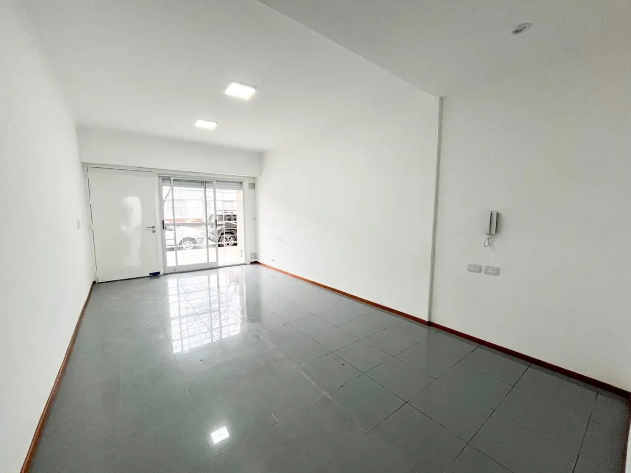 Alquiler Casa Uso Comercial / Profesional. Barrio Abasto. Rosario. 2