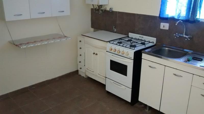 Foto de Alquiler casa 3 dormitorios - Galvez/Iriondo, imagen 3