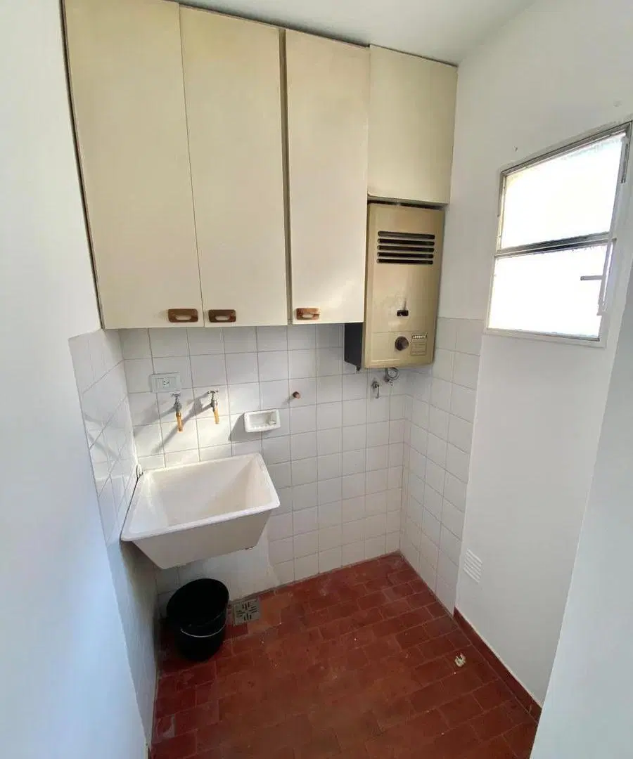 Semipiso de 2 Dormitorios. Zona Tribunales . Rosario. 3
