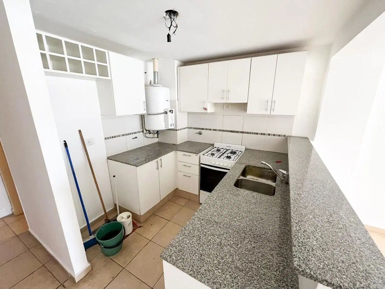 Alquiler Departamento monoambiente - Abasto 4