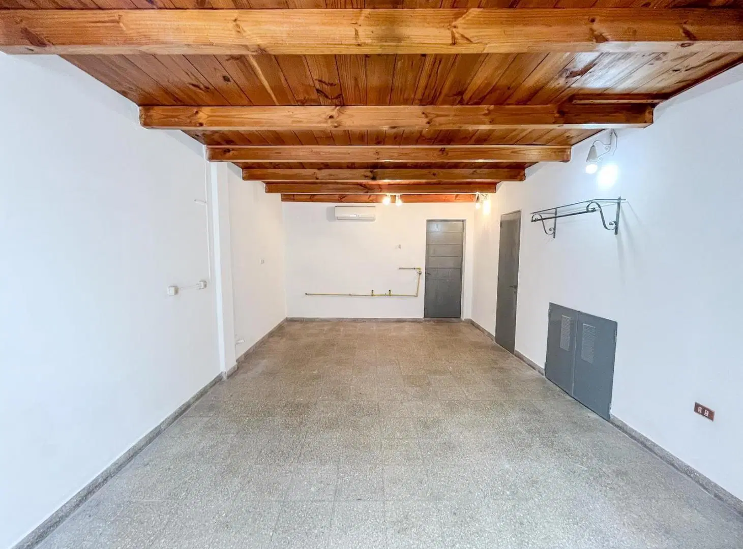 Alquiler Local. Italia al 2000 - Abasto 1