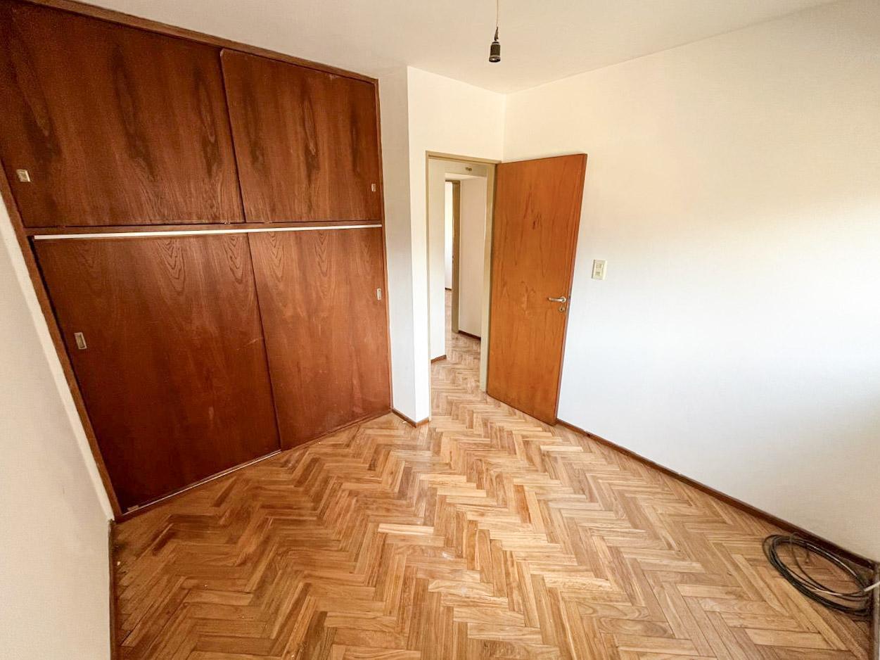 Alquiler Departamento 3 dormitorios con cochera - Dorrego 1100
