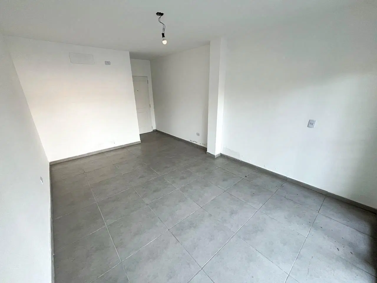 Alquiler Local Comercial al frente - Echesortu 3