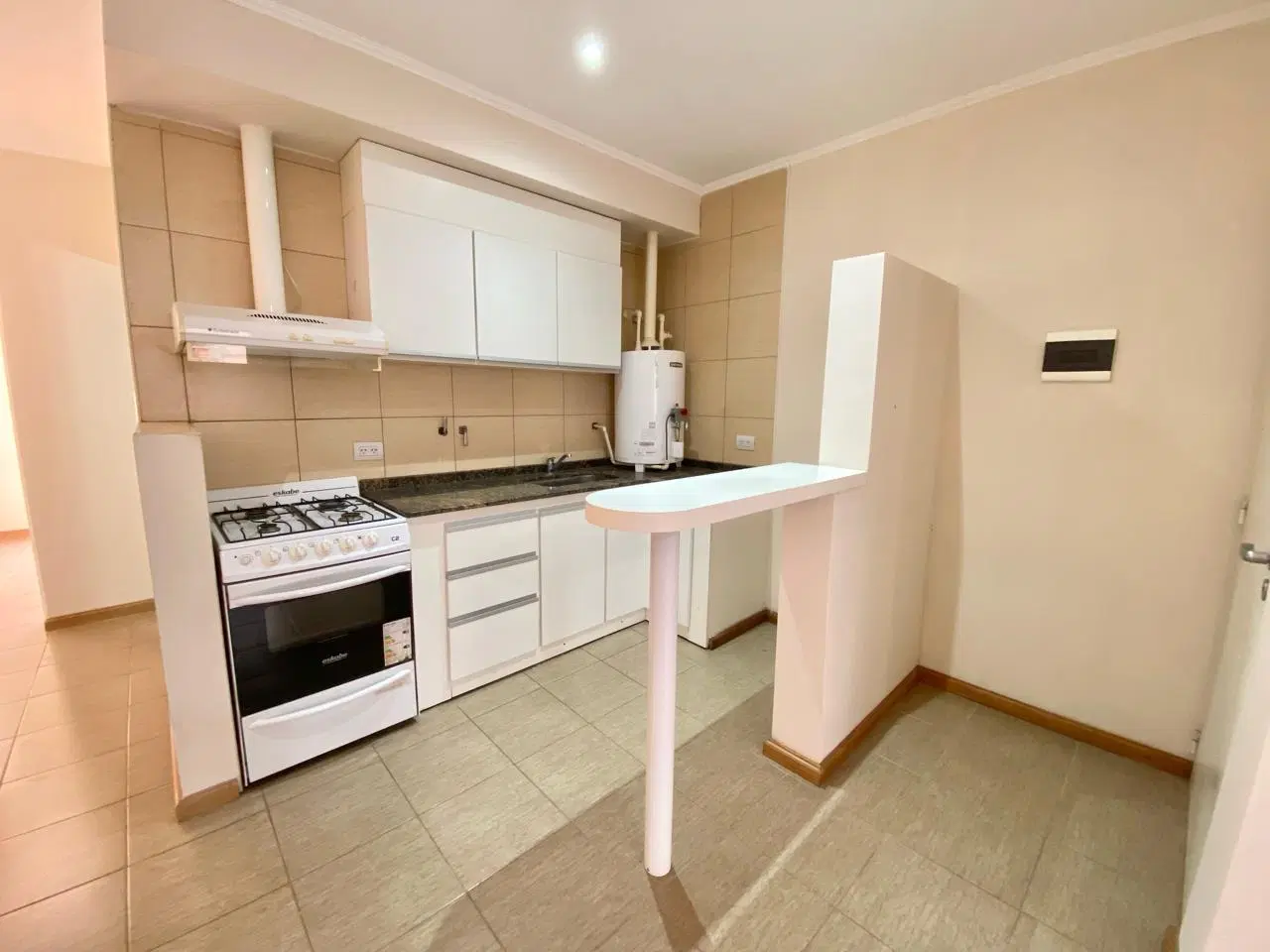Alquiler Departamento un dormitorio. Villa Gobernador Galvez 3