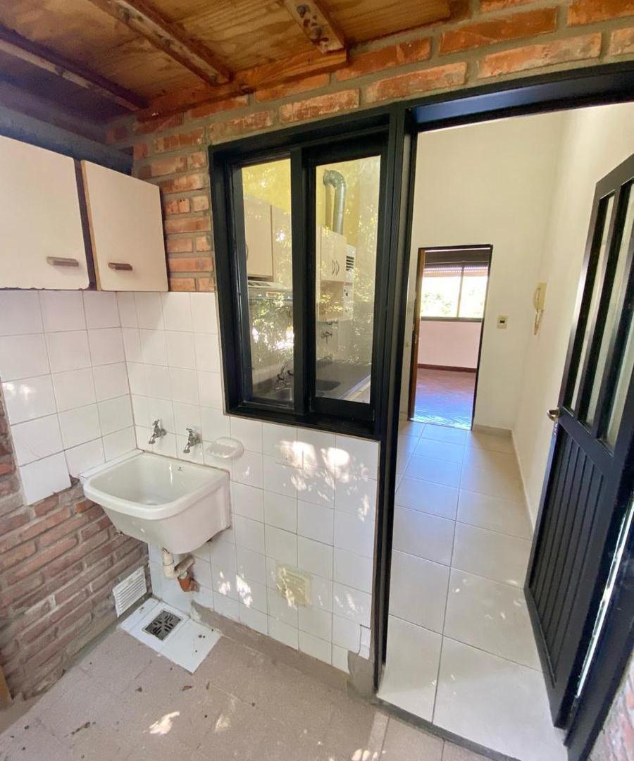 Venta Departamento dos dormitorios. República de la Sexta