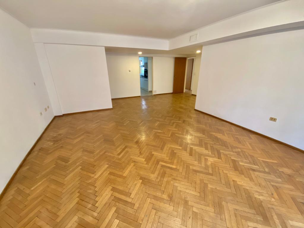 Foto de Alquiler Departamento 3 Dormitorios con Cochera - Barrio Martin, imagen 3