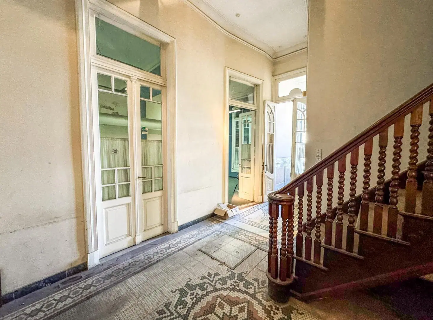 Venta Casa uso institucional/profesional. Presidente Roca y Mendoza 3