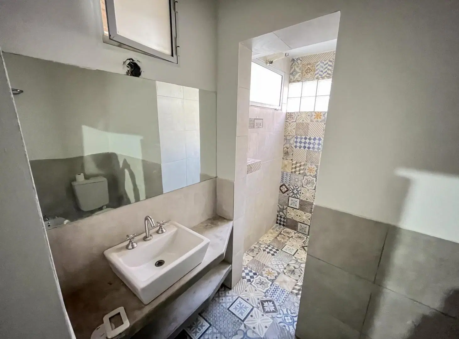 Alquiler Departamento de pasillo - Necochea al 2900 2