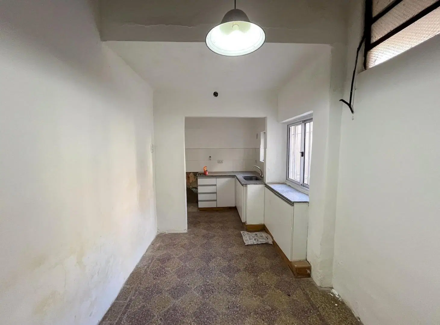 Alquiler Departamento de pasillo - Necochea al 2900 5