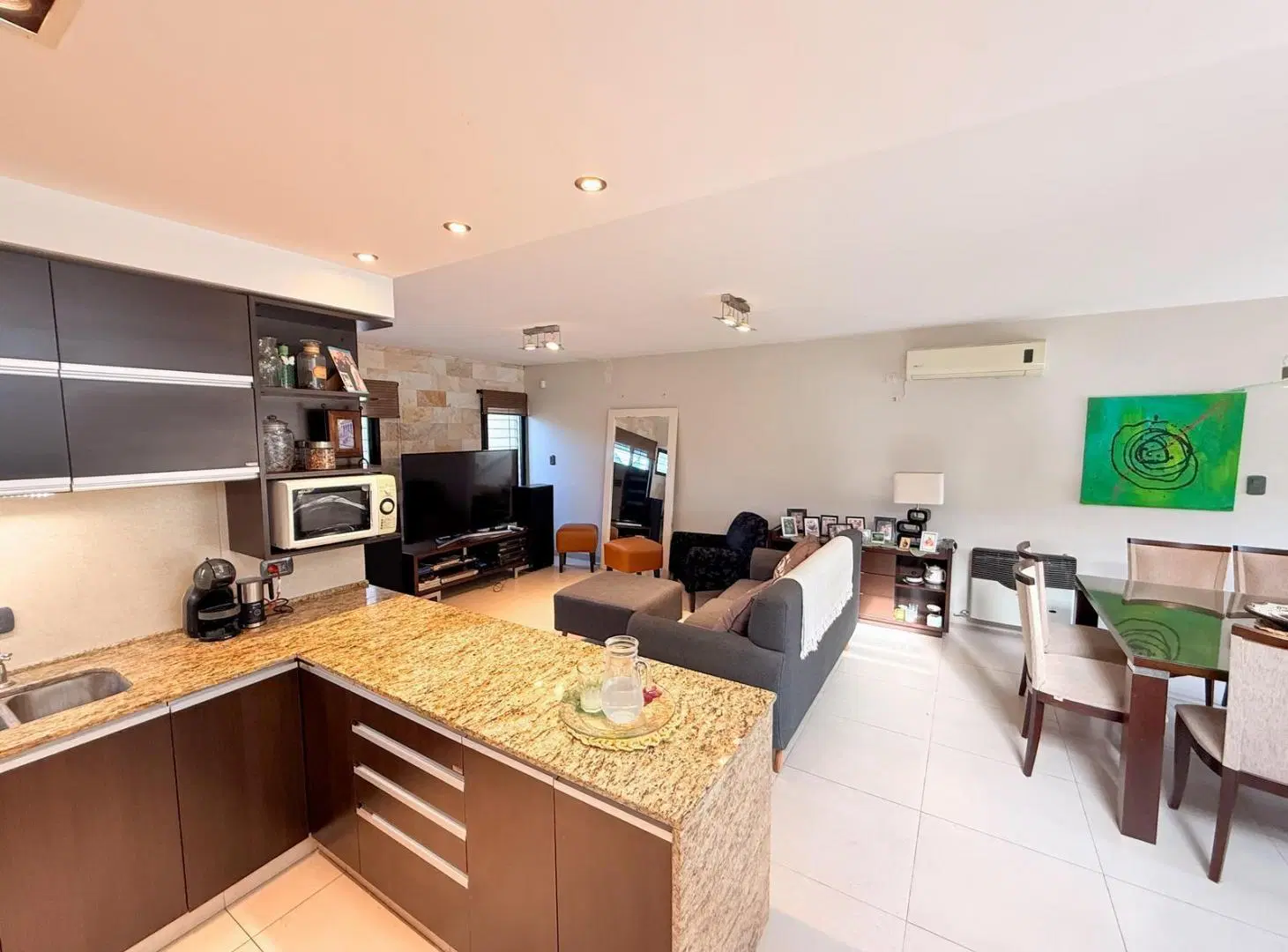 Venta Casa tres dormitorios. Barrio Las Pérgolas - Soldini 8