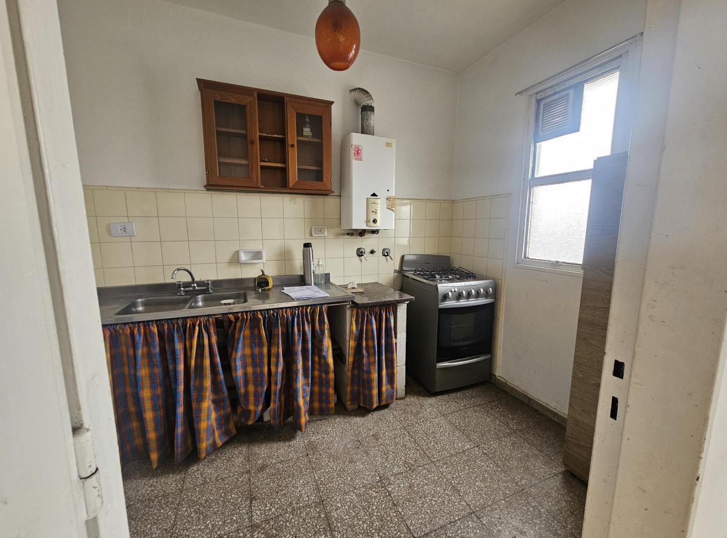 Foto de Venta Departamento un dormitorios. Córdoba y Bv. Oroño., imagen 3