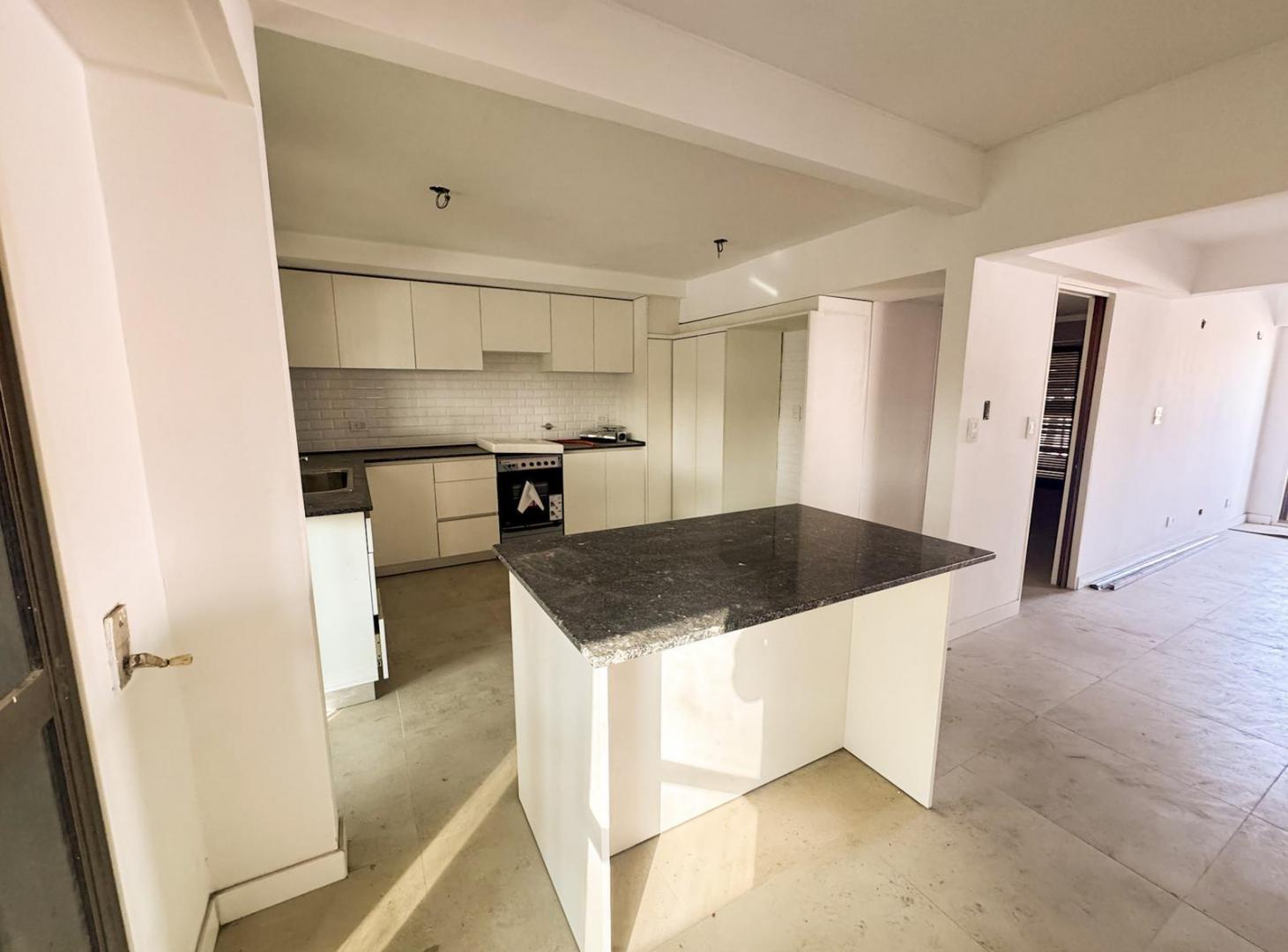 Foto de Venta Casa reciclada en planta alta. Barrio Tiro Suizo, imagen 3