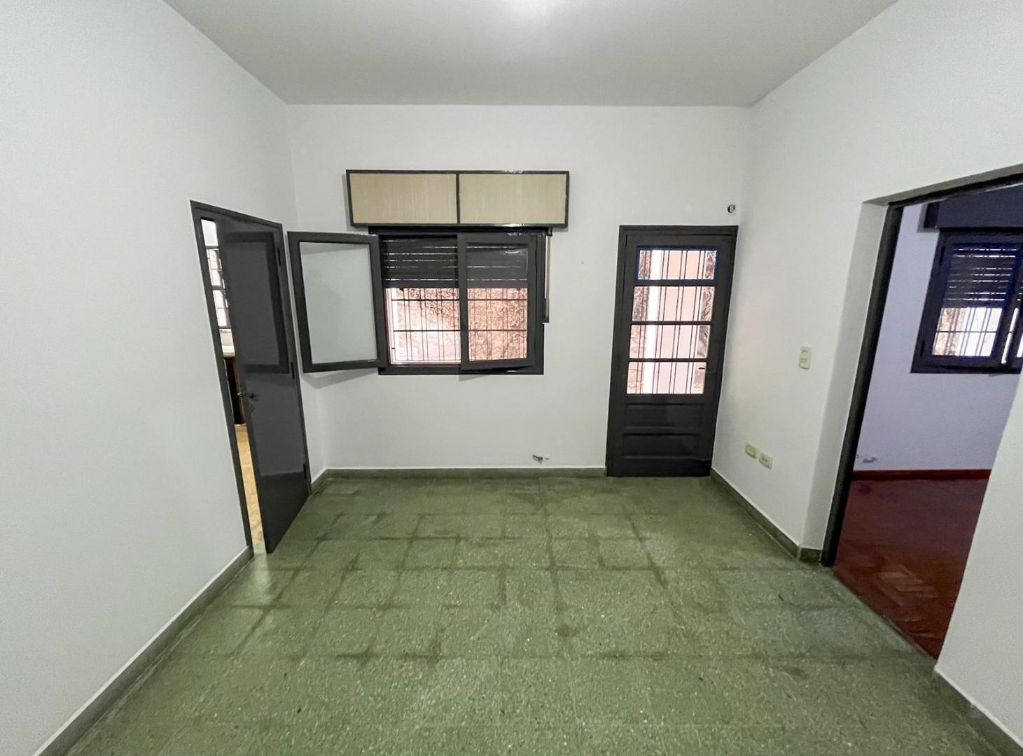 Foto de Alquiler Departamento de pasillo de un dormitorio. Colon al 3000, imagen 3