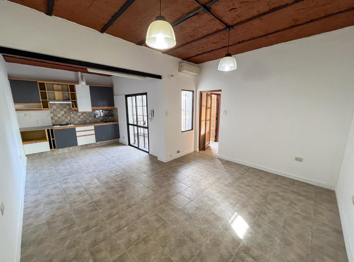 Foto de Alquiler Casa interna única. Uso Profesional/Comercial. Barrio, imagen 3