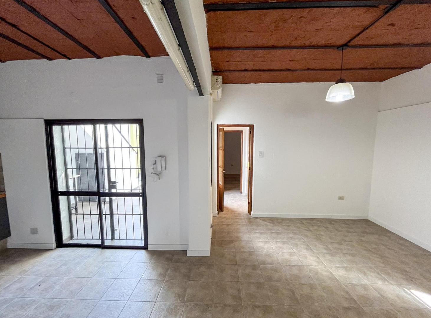 Foto de Alquiler Casa interna única. Uso Profesional/Comercial. Barrio, imagen 4