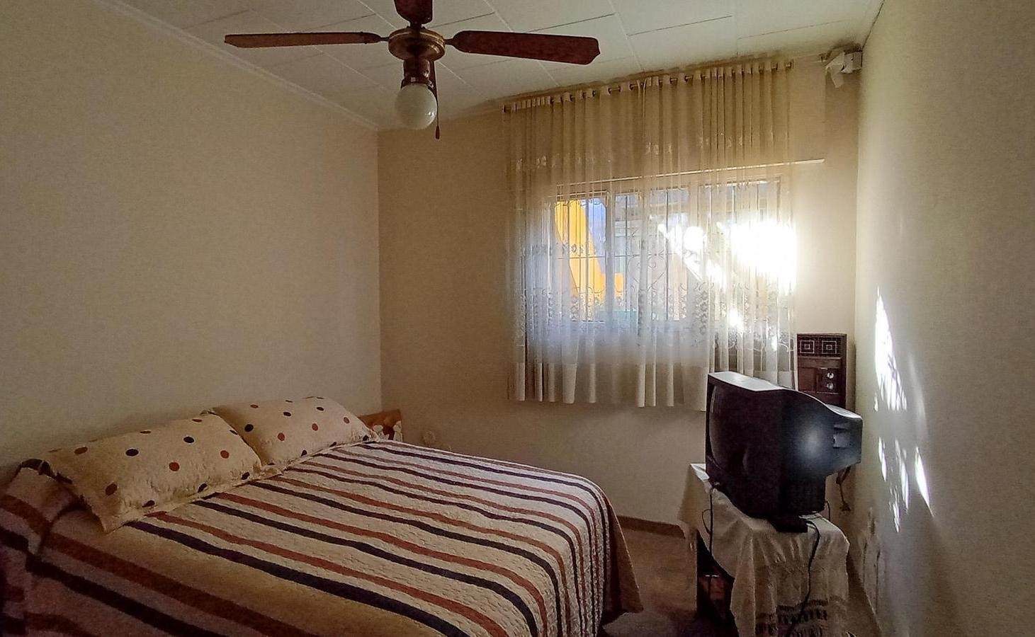 Foto de Venta Casa dos dormitorios. Apto credito. Altura Alberdi al 500 bis, imagen 5