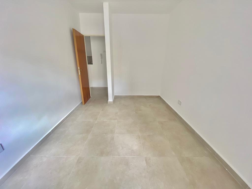 Foto de Alquiler Departamento un dormitorio con balcón. Maipú y San Luis, imagen 5