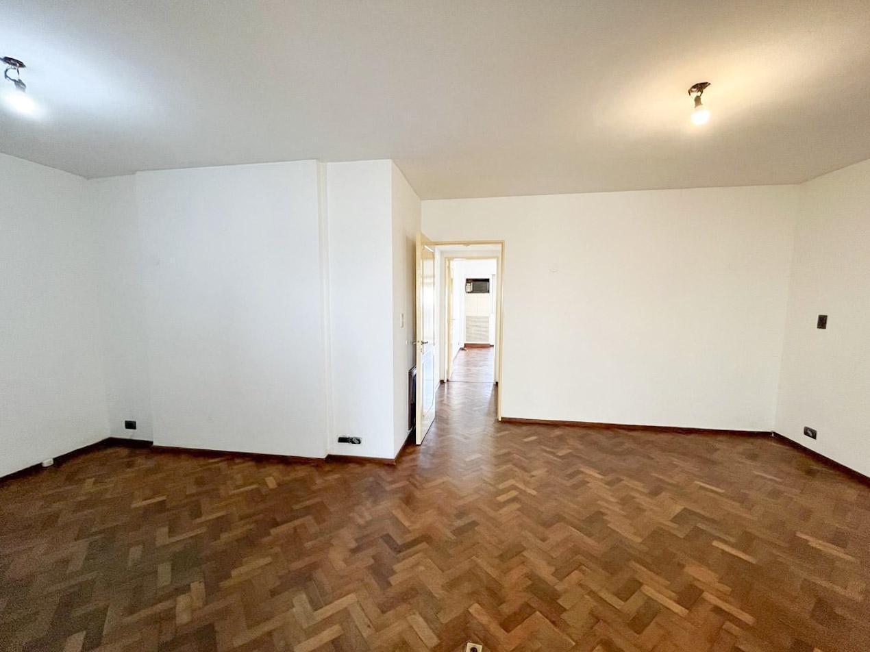 Foto de Alquiler Departamento 1 Dormitorio con Balcón - Zona Plaza Pringles, imagen 4