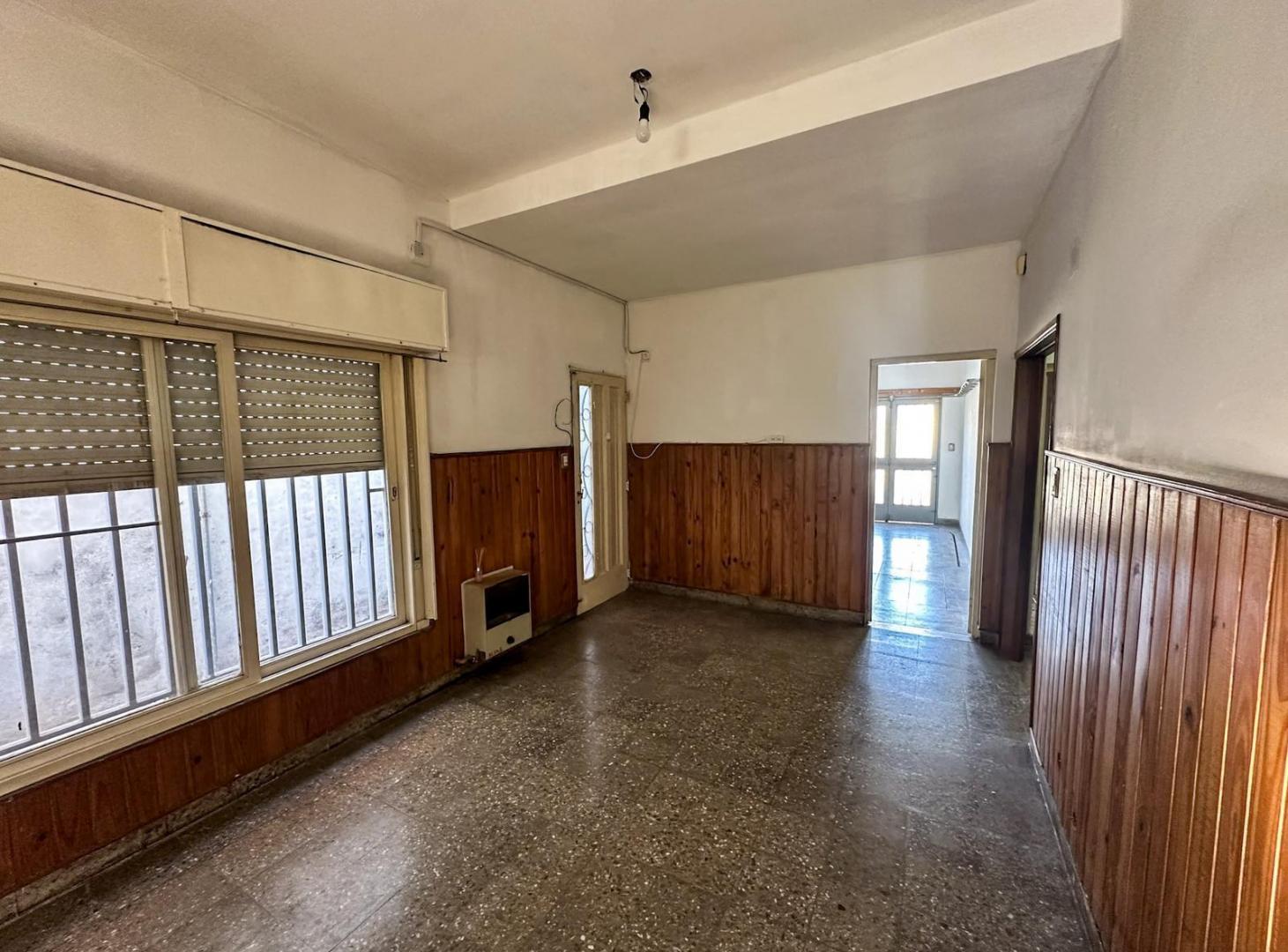 Foto de Venta Casa dos dormitorios. Altura Ov. Lagos al 4700, imagen 1