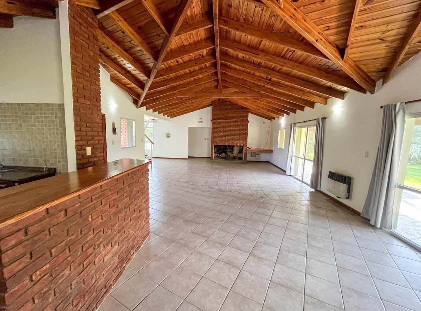 Foto de Alquiler Casa cuatro dormitorios - Barrio Cerrado Los Raigales, imagen 5