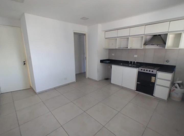 2 AMBIENTES EN HERMOSO EDIFICIO 5