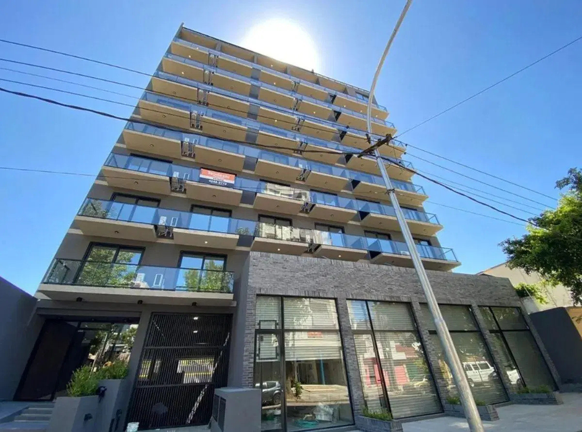 HERMOSO MONOAMBIENTE CON PILETA! 1