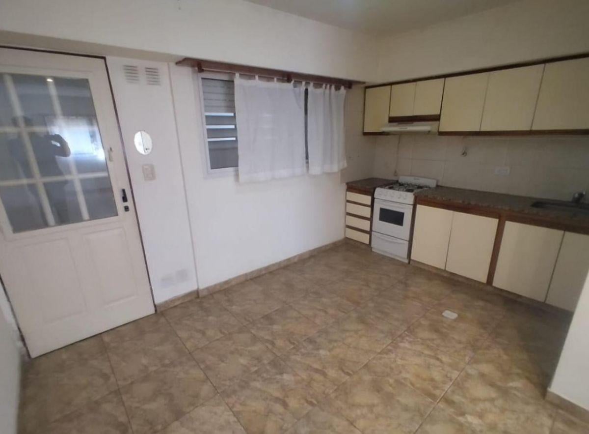 Foto de HERMOSO 3 AMBIENTES EN DUPLEX, imagen 1