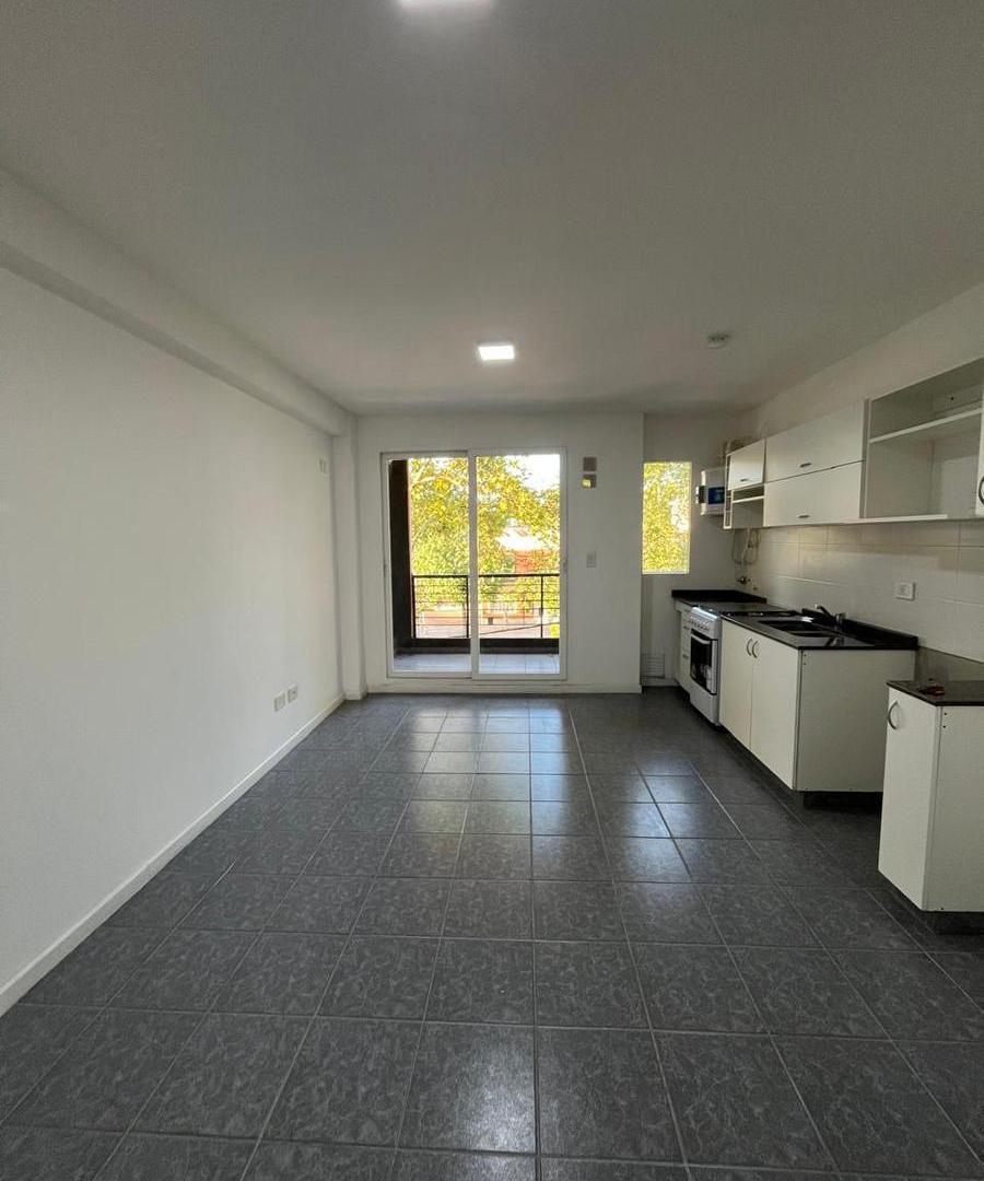 VENTA - AV. PELLEGRINI 3777